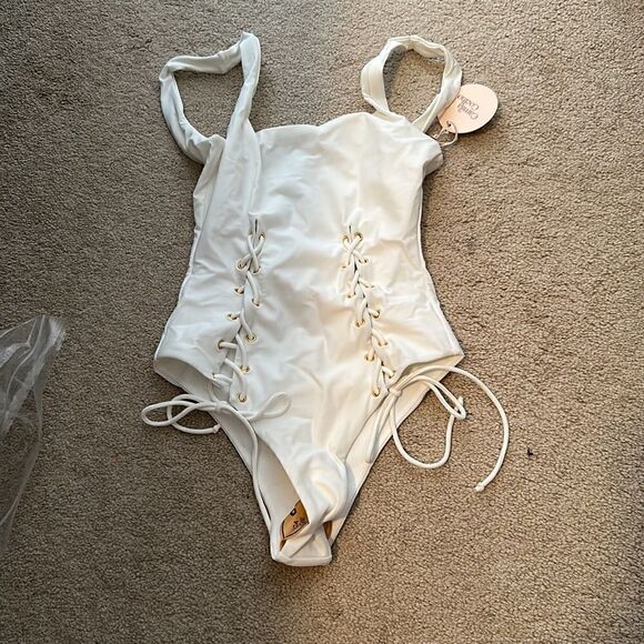 NWT Camilla Coelho One Piece XXS white - Picture 1 of 5